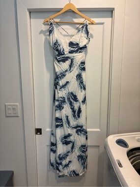 Lulus White and Navy Feather-Print Spaghetti Strap Maxi Dress